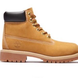 Timberland 6” boys premium boots. Size 7 juniors